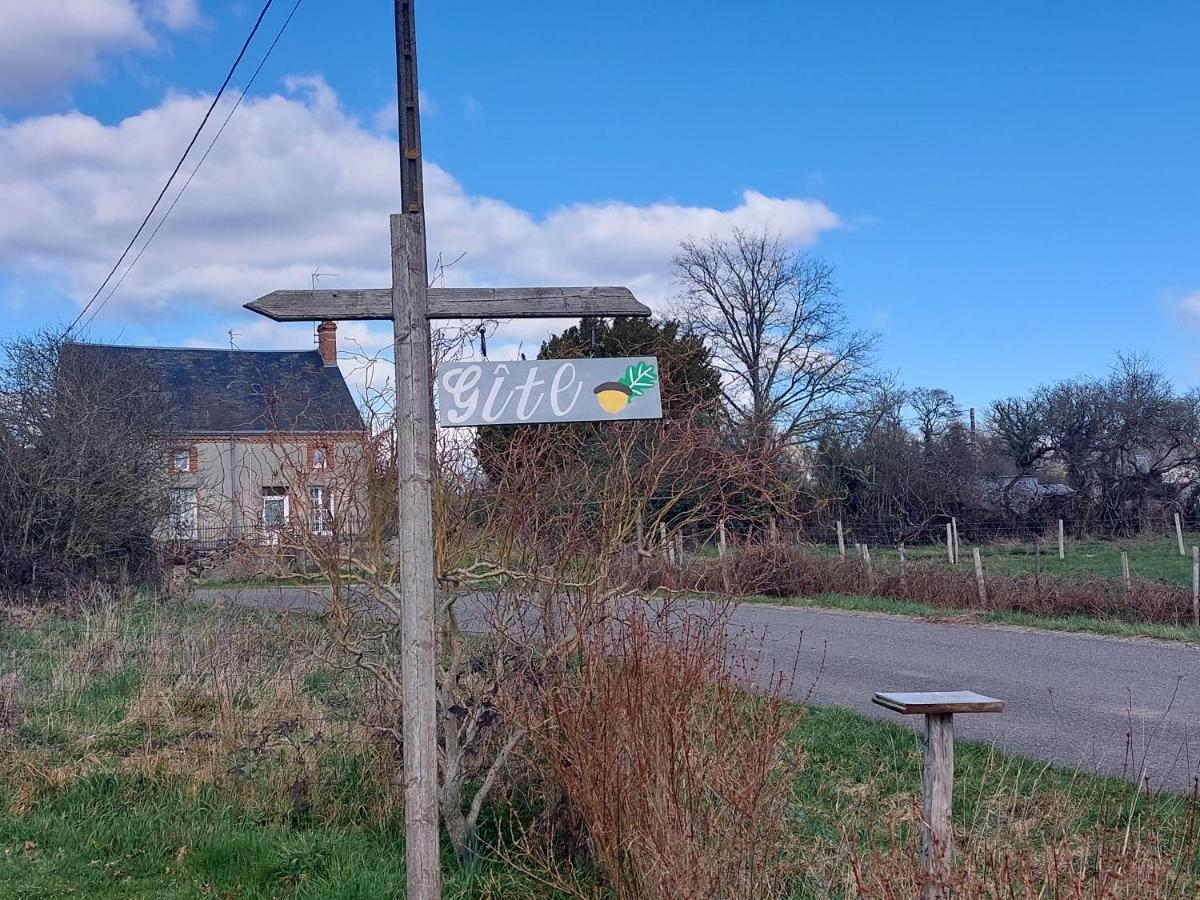 Gite Du Grand Chene Saint-Léger-Magnazeix Exterior photo